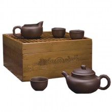 Z8 和记张生117(龙饮天香紫砂套装)宜兴紫砂茶壶、三个茶杯、 茶盅、竹茶...